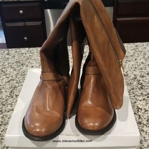 Women's leather boots